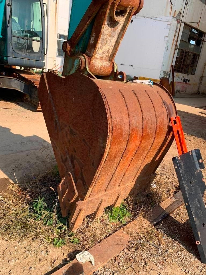 Kobelco SK 210 LC-8 - Vikšrinis ekskavatorius: foto 4 Kobelco SK 210 LC-8 - Vikšrinis ekskavatorius: foto 4