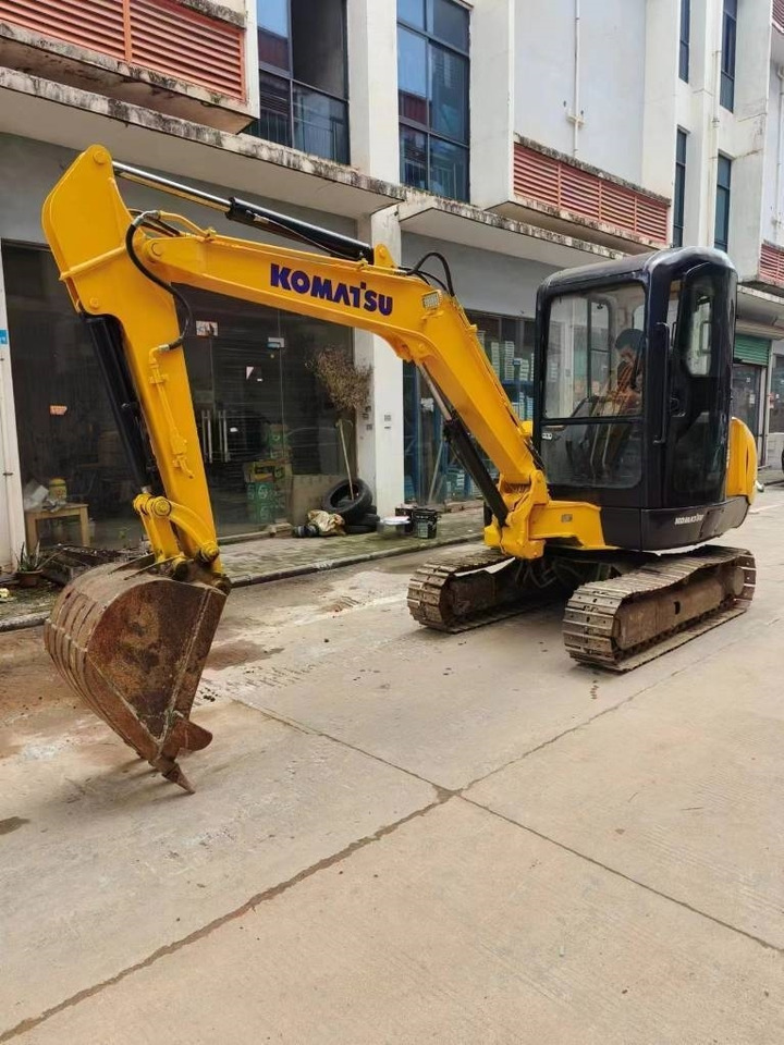 Komatsu PC 35MR-8 - Mini ekskavatorius: foto 1 Komatsu PC 35MR-8 - Mini ekskavatorius: foto 1