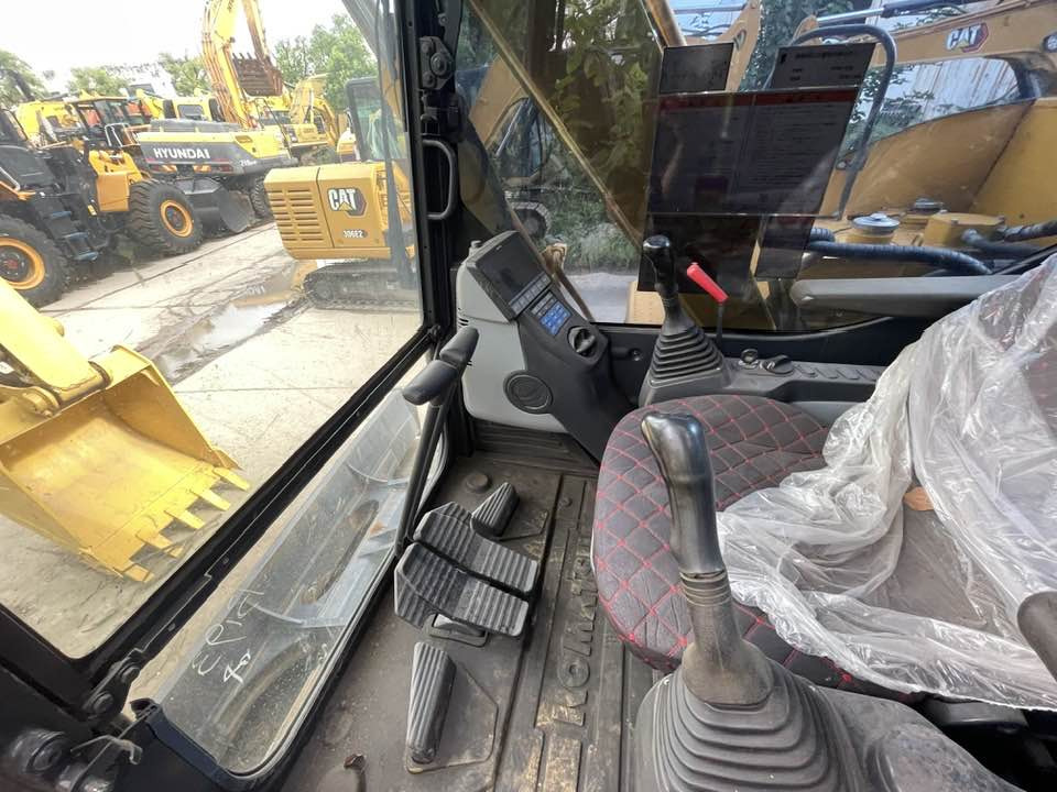 Komatsu PC70-8 - Mini ekskavatorius: foto 4 Komatsu PC70-8 - Mini ekskavatorius: foto 4