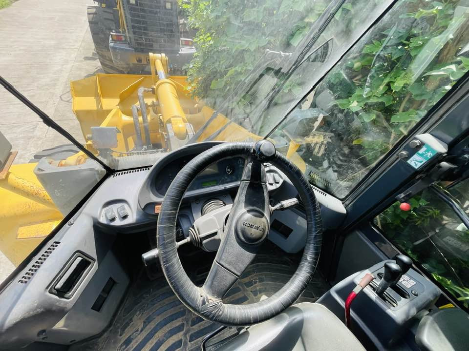 Komatsu WA320 - Ratinis krautuvas: foto 4 Komatsu WA320 - Ratinis krautuvas: foto 4