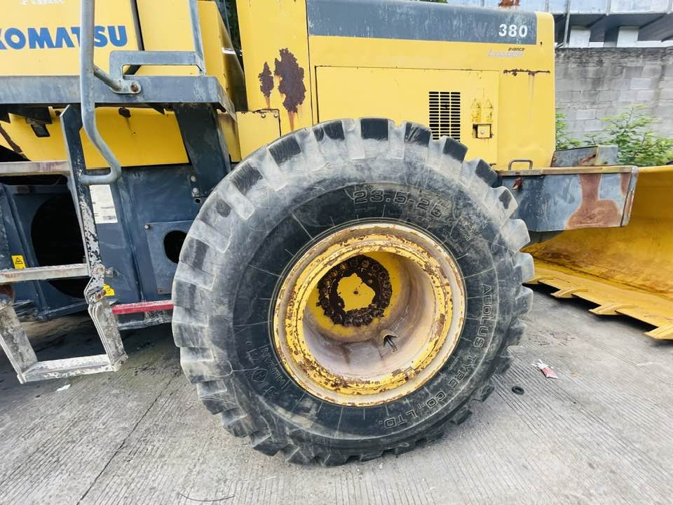 Komatsu WA380-8 - Ratinis krautuvas: foto 5 Komatsu WA380-8 - Ratinis krautuvas: foto 5