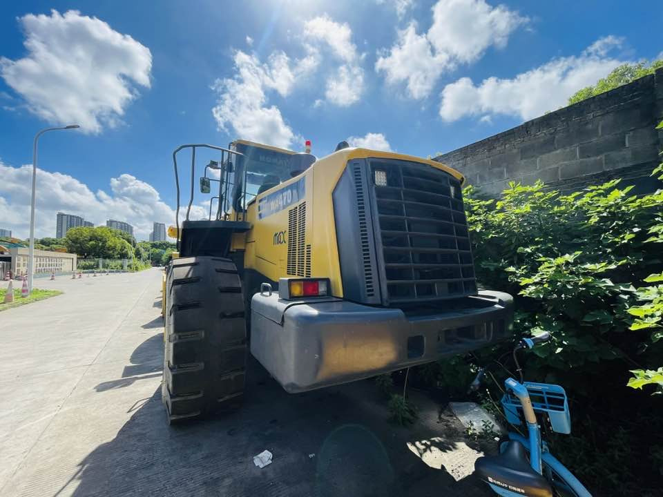 Komatsu WA470 - Ratinis krautuvas: foto 3 Komatsu WA470 - Ratinis krautuvas: foto 3