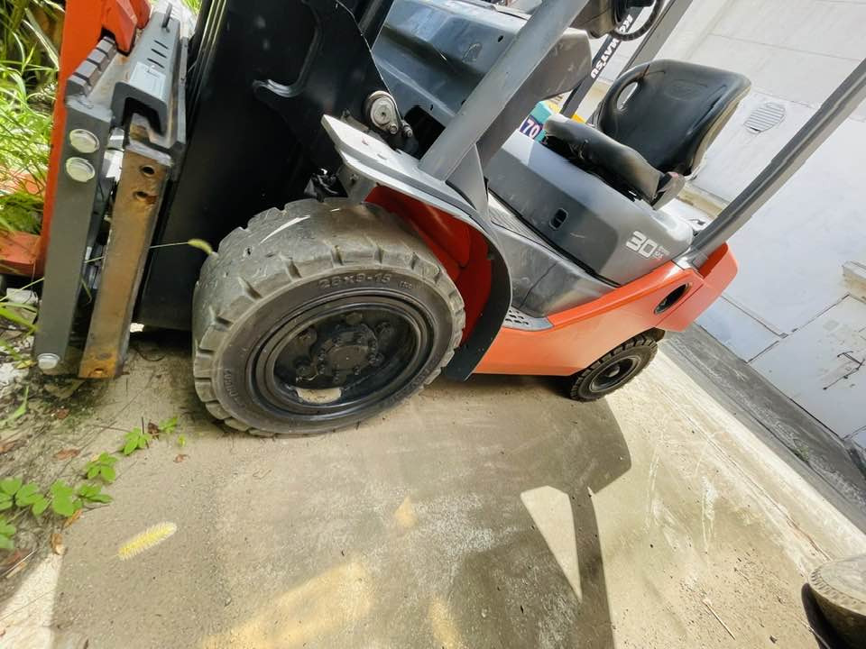 Toyota 8FGU30 - Šakinis krautuvas: foto 4 Toyota 8FGU30 - Šakinis krautuvas: foto 4