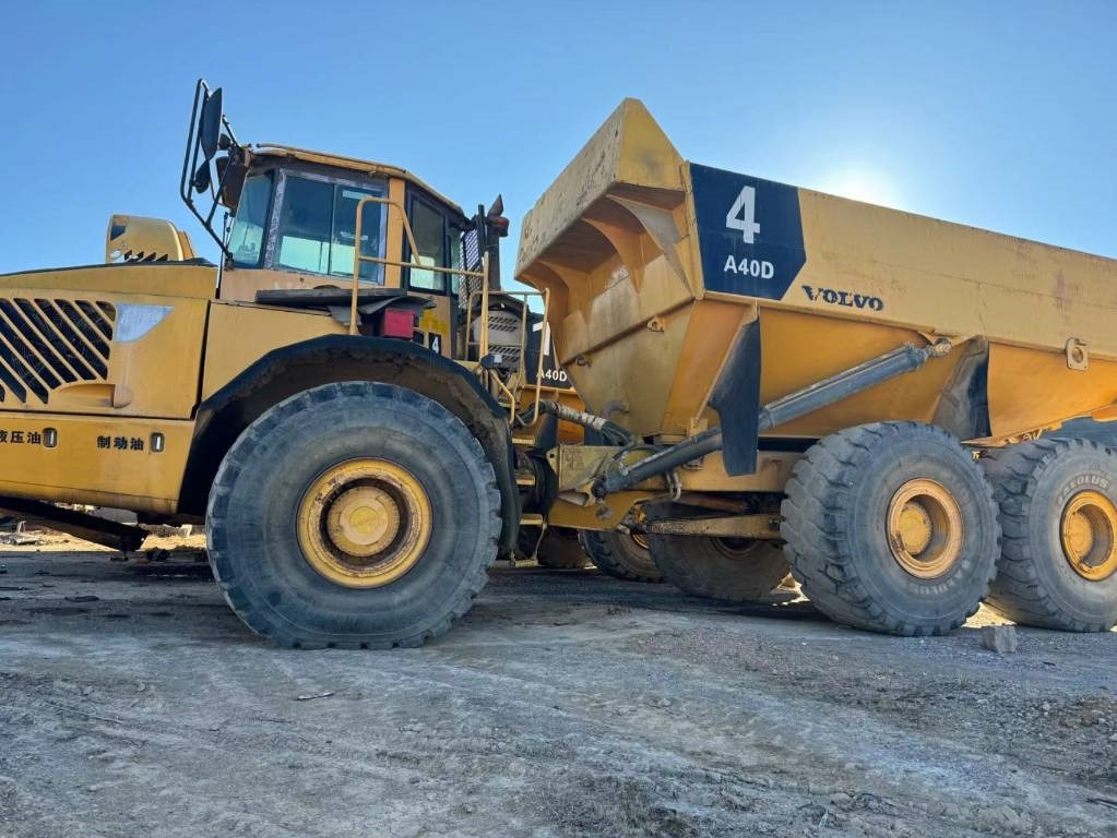 Volvo A 40 D - Šarnyrinis savivartis: foto 1 Volvo A 40 D - Šarnyrinis savivartis: foto 1