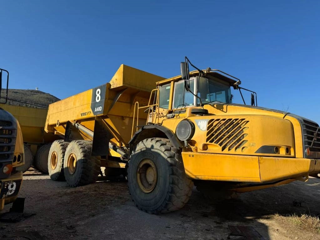 Volvo A 40 D - Šarnyrinis savivartis: foto 2 Volvo A 40 D - Šarnyrinis savivartis: foto 2