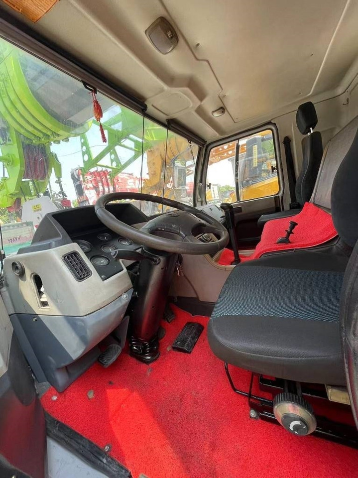 Zoomlion ZCT251V - Visureigis kranas: foto 4 Zoomlion ZCT251V - Visureigis kranas: foto 4
