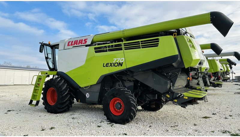 Claas Lexion 770 - Derliaus nuėmimo kombainas: foto 2 Claas Lexion 770 - Derliaus nuėmimo kombainas: foto 2