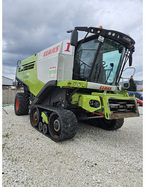 Claas Lexion 780 TT - Derliaus nuėmimo kombainas: foto 1 Claas Lexion 780 TT - Derliaus nuėmimo kombainas: foto 1