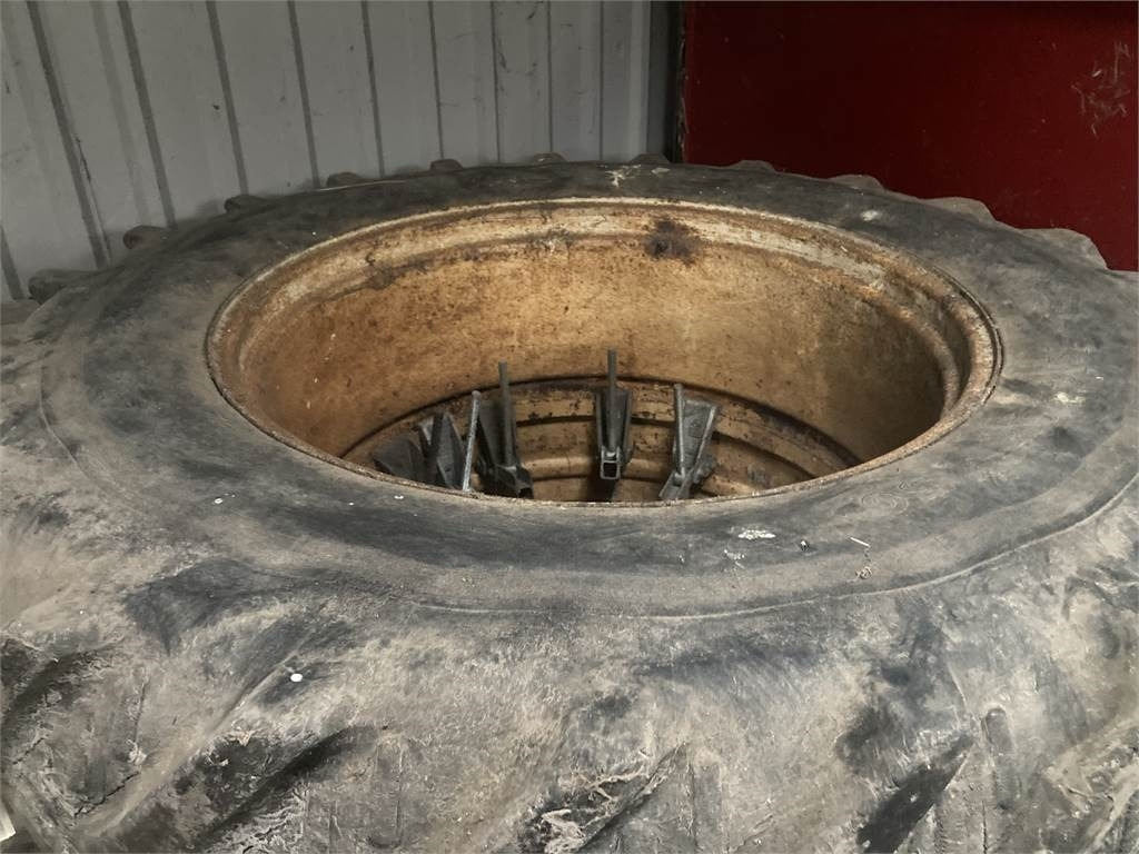 Alliance 18.4X38-480/70X28 - Padanga: foto 2 Alliance 18.4X38-480/70X28 - Padanga: foto 2