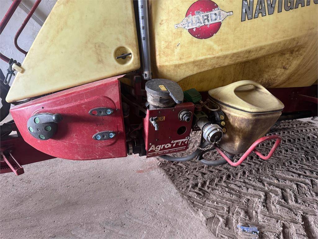 Hardi NAVIGATOR 6000L  - Prikabinamas purkštuvas: foto 4 Hardi NAVIGATOR 6000L  - Prikabinamas purkštuvas: foto 4