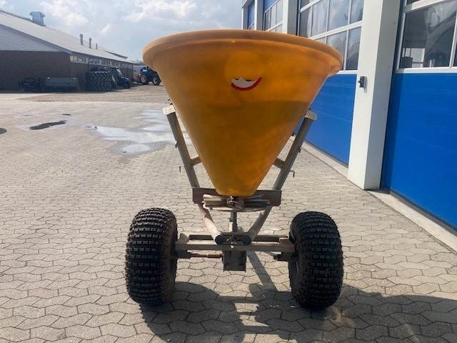 Jar-Met 200 - Trąšų barstytuvas: foto 3 Jar-Met 200 - Trąšų barstytuvas: foto 3