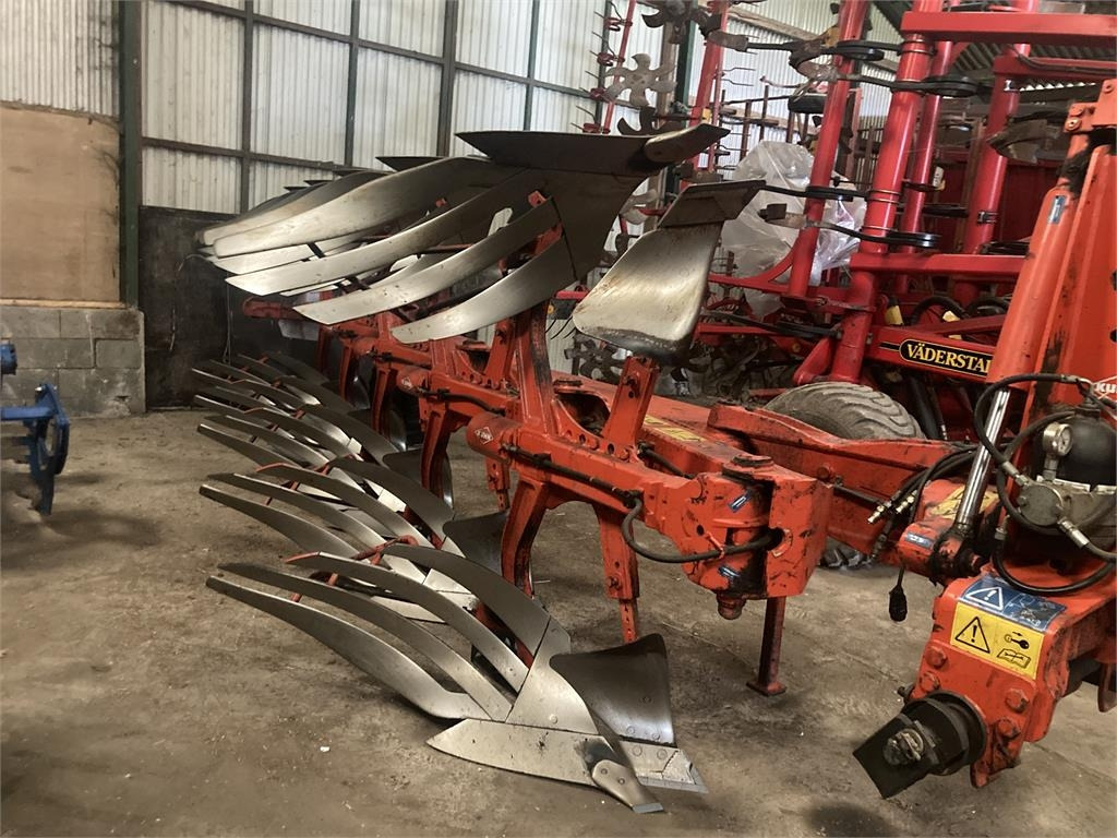 Kuhn VARI MASTER 152 NSH - Plūgas: foto 2 Kuhn VARI MASTER 152 NSH - Plūgas: foto 2