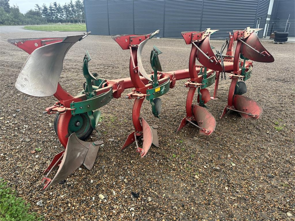 Kverneland F 160 - 4 FURET - Plūgas: foto 4 Kverneland F 160 - 4 FURET - Plūgas: foto 4