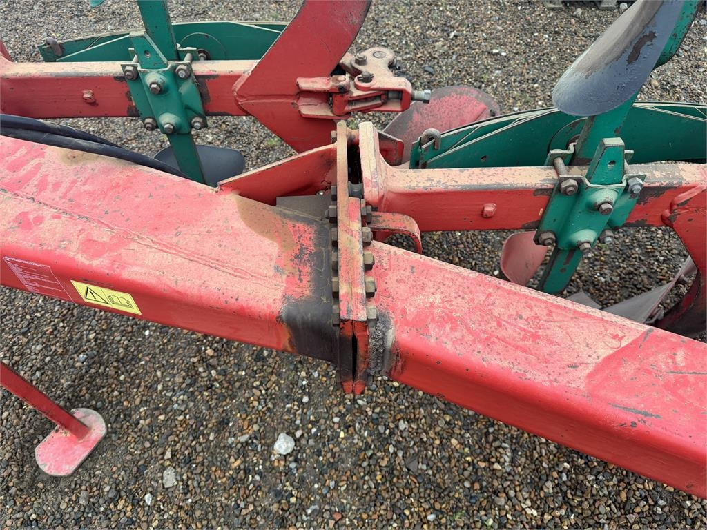 Kverneland F 160 - 4 FURET - Plūgas: foto 5 Kverneland F 160 - 4 FURET - Plūgas: foto 5