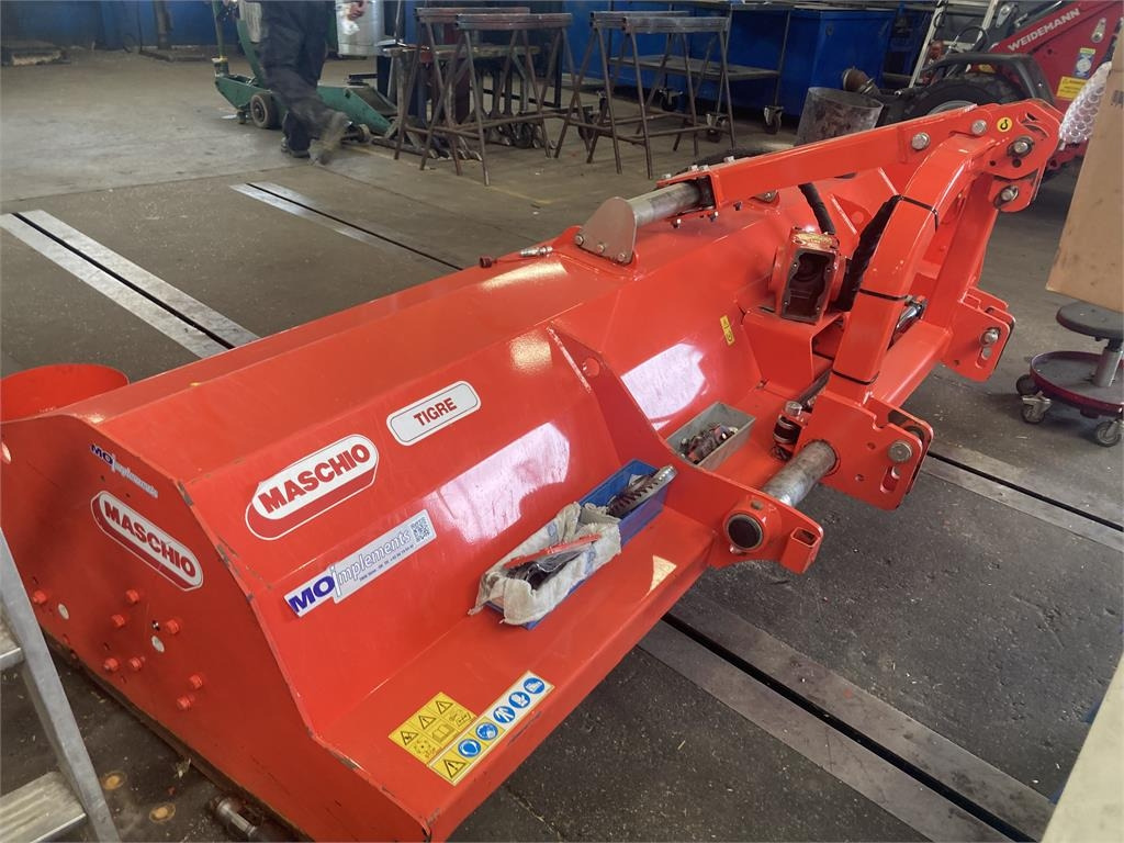 Maschio TIGRE 300 SLAGLER - Šienapjovė: foto 2 Maschio TIGRE 300 SLAGLER - Šienapjovė: foto 2