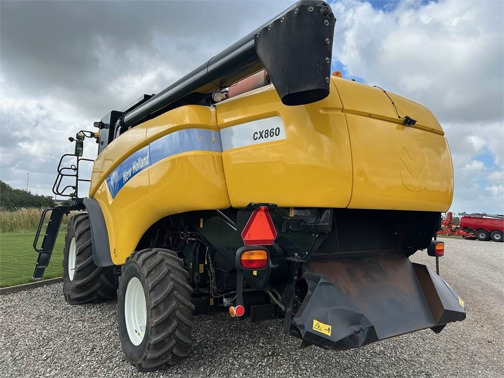 New Holland CX860 SLH - Derliaus nuėmimo kombainas: foto 4 New Holland CX860 SLH - Derliaus nuėmimo kombainas: foto 4