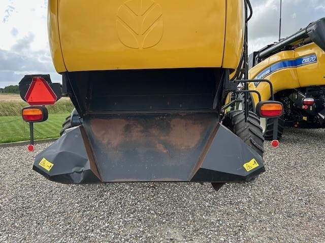 New Holland CX860 SLH - Derliaus nuėmimo kombainas: foto 5 New Holland CX860 SLH - Derliaus nuėmimo kombainas: foto 5
