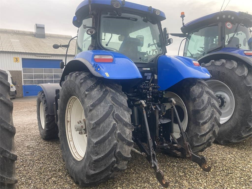 New Holland T7.220 CLASSIC - Traktorius: foto 3 New Holland T7.220 CLASSIC - Traktorius: foto 3