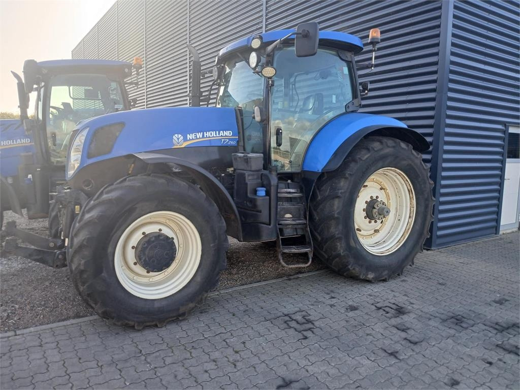 New Holland T7.260 PC SWII - Traktorius: foto 1 New Holland T7.260 PC SWII - Traktorius: foto 1
