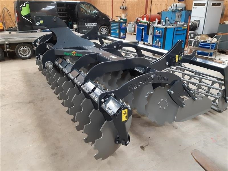 Agro - TOM XL 4 meter hd modellen - Diskiniai skutikai: foto 4 Agro - TOM XL 4 meter hd modellen - Diskiniai skutikai: foto 4