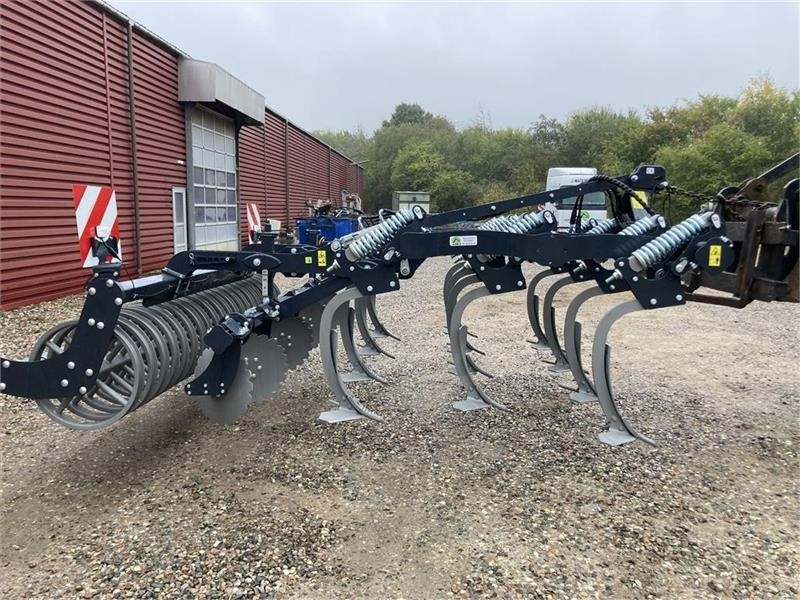 Agro-Tom 3.5 m. dybdeharve - Akėčios: foto 2 Agro-Tom 3.5 m. dybdeharve - Akėčios: foto 2