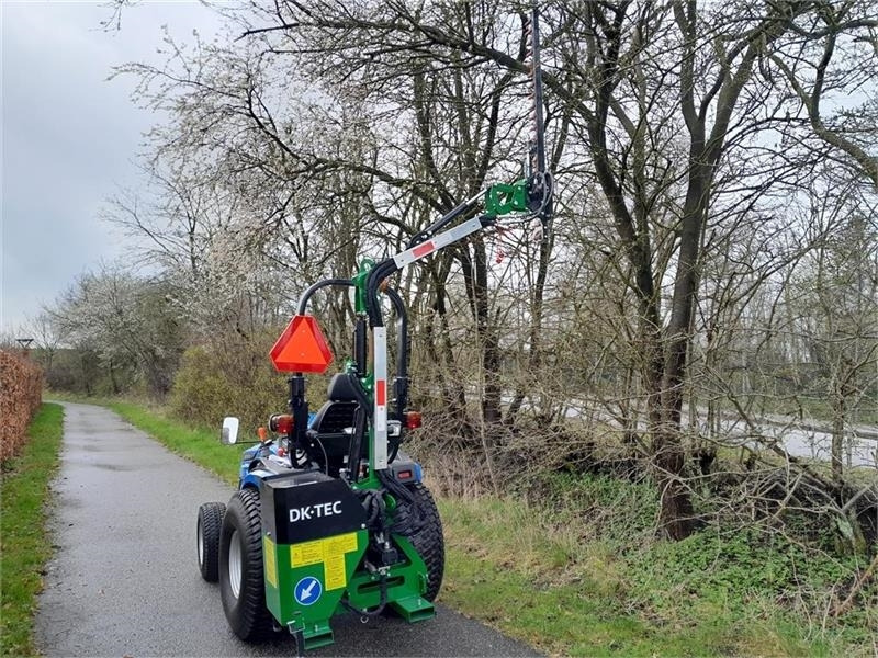 Dk-Tec AM220 - Smulkintuvas su manipuliatoriumi: foto 4 Dk-Tec AM220 - Smulkintuvas su manipuliatoriumi: foto 4