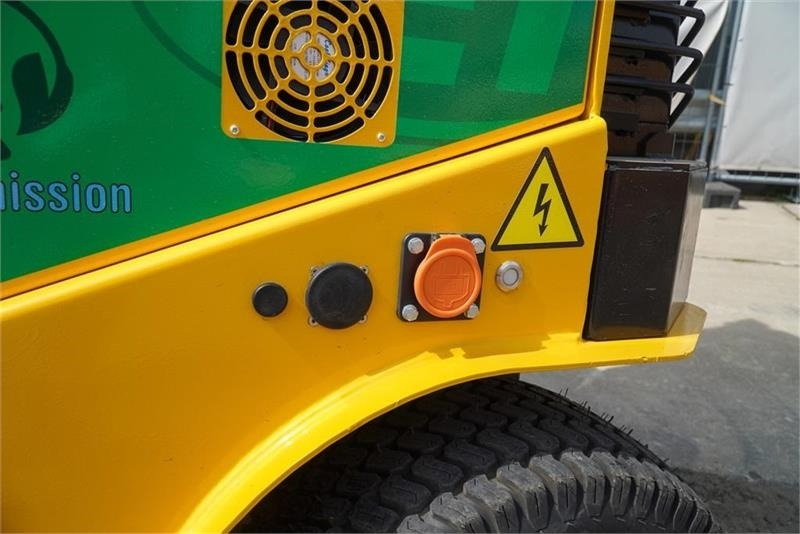 Eurotrac AGRI 12 Elektrisk - Elektrinis krautuvas: foto 4 Eurotrac AGRI 12 Elektrisk - Elektrinis krautuvas: foto 4