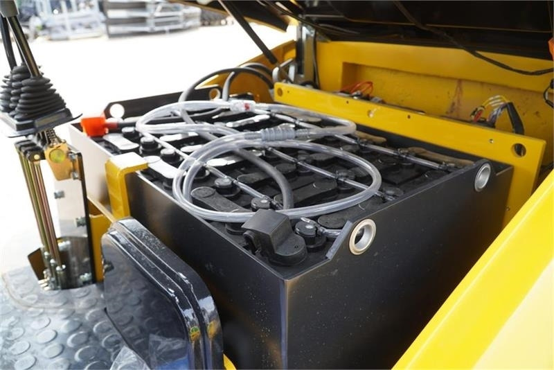 Eurotrac El truck - Elektrinis krautuvas: foto 4 Eurotrac El truck - Elektrinis krautuvas: foto 4