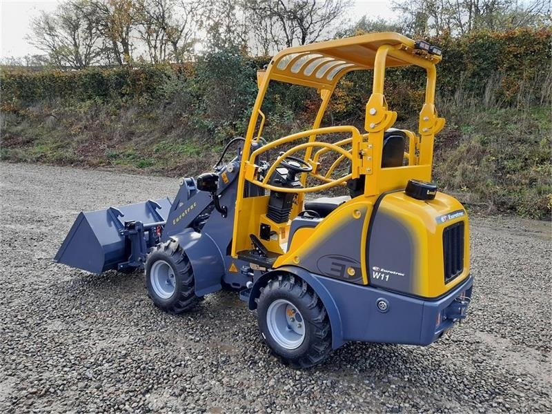 Eurotrac W11 - Šarnyrinis krautuvas: foto 3 Eurotrac W11 - Šarnyrinis krautuvas: foto 3