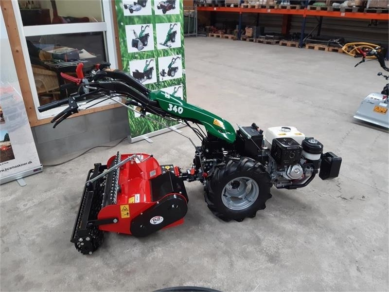 Ferrari 340 el-start - Komunalinis traktorius: foto 2 Ferrari 340 el-start - Komunalinis traktorius: foto 2