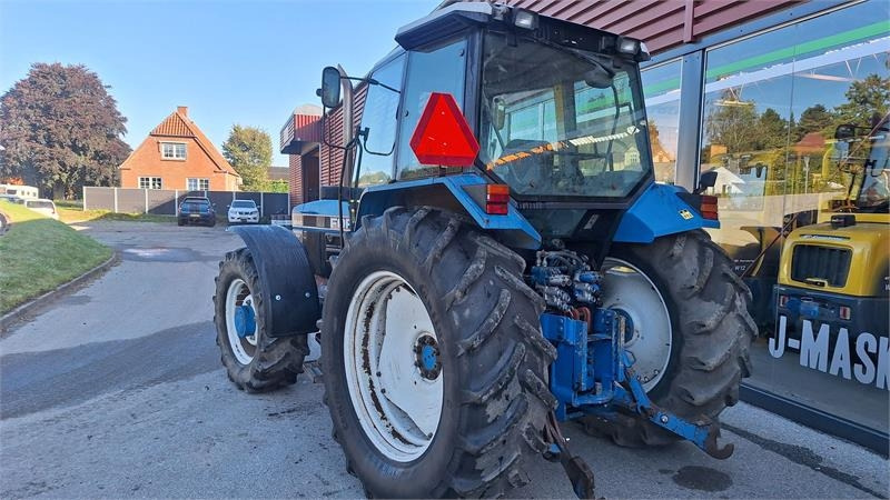 Ford 8240 - Traktorius: foto 5 Ford 8240 - Traktorius: foto 5