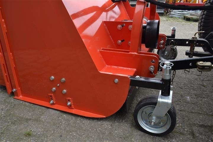 - - - boxer  - Padargas - Komunalinis traktorius: foto 4 - - - boxer  - Padargas - Komunalinis traktorius: foto 4