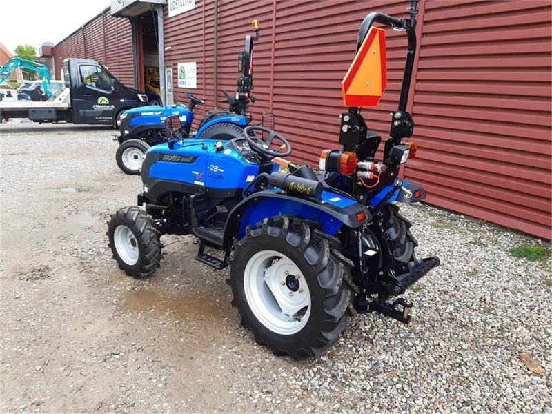 Solis 26 servostyring og brede traktor dæk - Komunalinis traktorius: foto 2 Solis 26 servostyring og brede traktor dæk - Komunalinis traktorius: foto 2