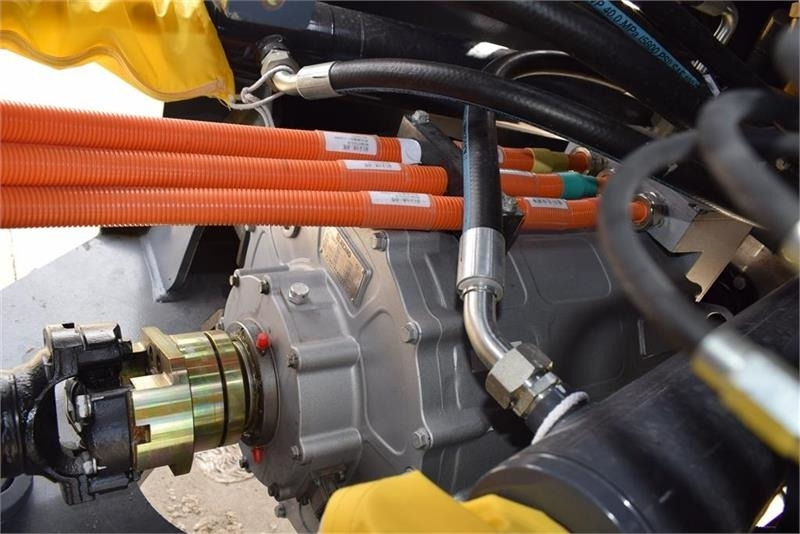 Ratinis krautuvas XCMG XC975EV: foto 6