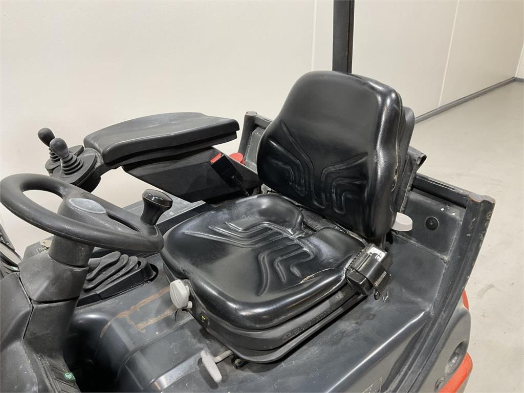 Linde E16C-02 - Elektrinis krautuvas: foto 5 Linde E16C-02 - Elektrinis krautuvas: foto 5