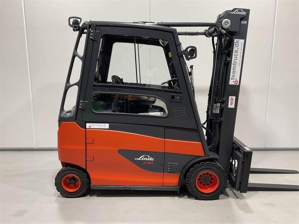 Linde E30HL-01/600 - Elektrinis krautuvas: foto 1 Linde E30HL-01/600 - Elektrinis krautuvas: foto 1