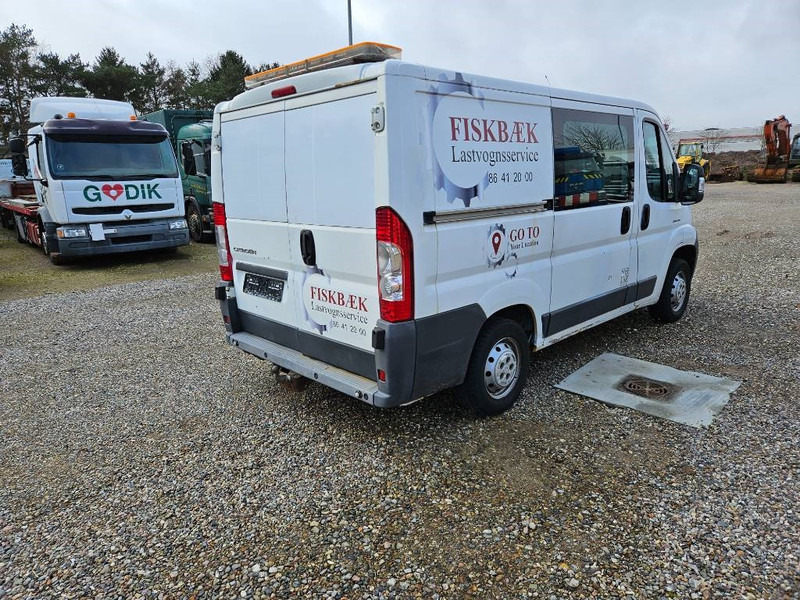 Citroën Jumper 33 2,2 HDi 120 Kassevogn L2H1 5d - Mažas furgonas: foto 4 Citroën Jumper 33 2,2 HDi 120 Kassevogn L2H1 5d - Mažas furgonas: foto 4