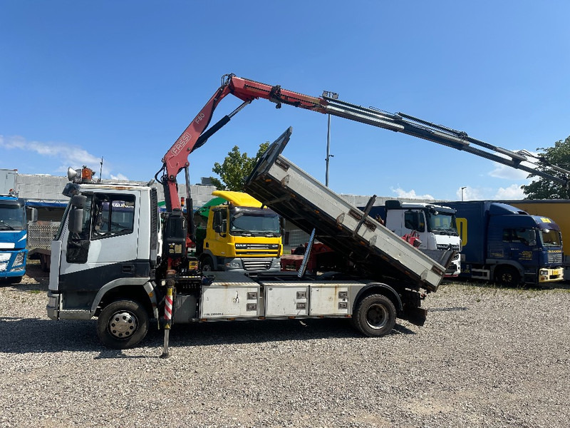 Iveco Eurocargo 120 EL 210hp / Fassi 80A Year 2012 + Tip - Sunkvežimis su kranu: foto 2 Iveco Eurocargo 120 EL 210hp / Fassi 80A Year 2012 + Tip - Sunkvežimis su kranu: foto 2