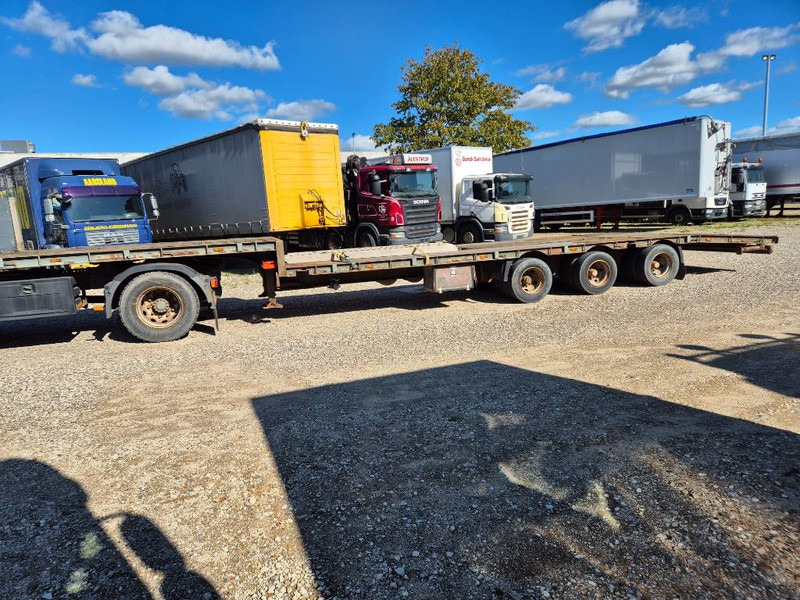 KEL-BERG 3 axle machinetrailer - Žemo profilio platforma puspriekabė: foto 2 KEL-BERG 3 axle machinetrailer - Žemo profilio platforma puspriekabė: foto 2