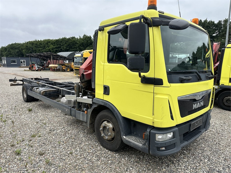 MAN TGL 12.220 // Crane HMF 735K2 // - Sunkvežimis su kranu: foto 2 MAN TGL 12.220 // Crane HMF 735K2 // - Sunkvežimis su kranu: foto 2