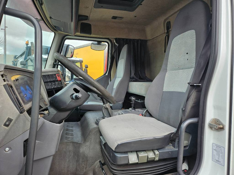 Autovežis sunkvežimis, Sunkvežimis su kranu Renault Midlum 220 Machine/auto Transport and crane(2 stk): foto 19