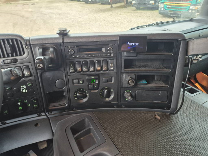 Savivartis sunkvežimis Scania P400 8x4/4 // FULL AIR // 3 side-Tipper: foto 17 Savivartis sunkvežimis Scania P400 8x4/4 // FULL AIR // 3 side-Tipper: foto 17