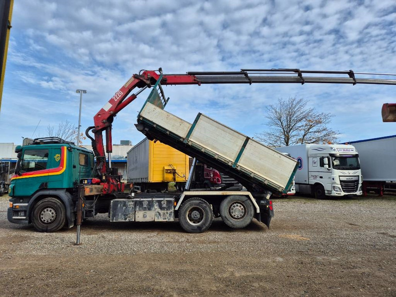 Scania P450 6x2/4 // HMF 2223 K4 // 3-way tip - Sunkvežimis su kranu: foto 5 Scania P450 6x2/4 // HMF 2223 K4 // 3-way tip - Sunkvežimis su kranu: foto 5