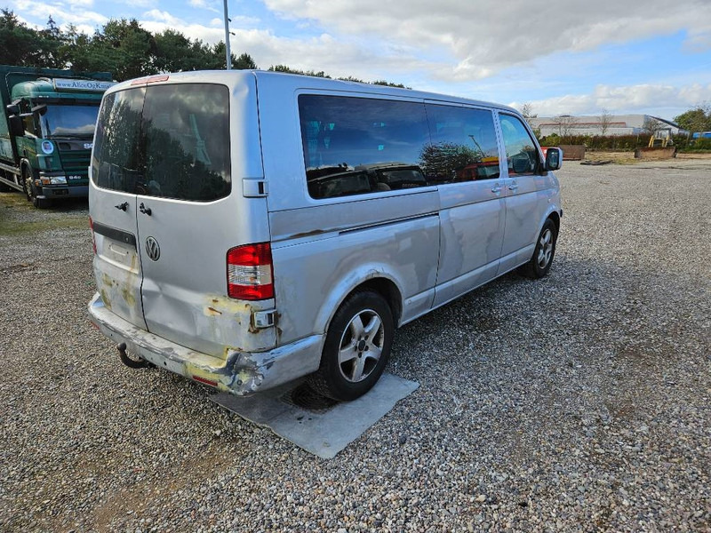 Volkswagen Caravelle 2,5 TDi 130 lang 10prs 5d - Lengvasis automobilis: foto 4 Volkswagen Caravelle 2,5 TDi 130 lang 10prs 5d - Lengvasis automobilis: foto 4