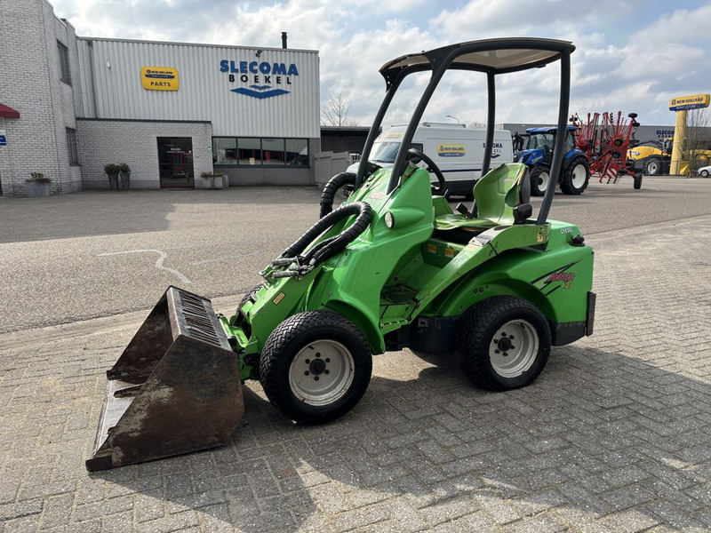 Avant 420 TDL Minishovel - Ratinis krautuvas: foto 1 Avant 420 TDL Minishovel - Ratinis krautuvas: foto 1