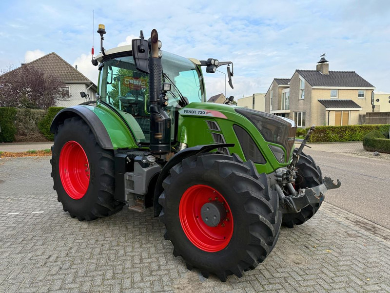 Fendt 720 S4 Vario PowerPlus - Traktorius: foto 4 Fendt 720 S4 Vario PowerPlus - Traktorius: foto 4