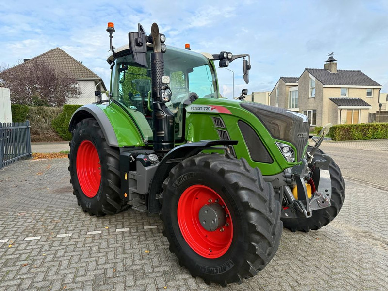 Fendt 720 S4 Vario Profi Plus - Traktorius: foto 4 Fendt 720 S4 Vario Profi Plus - Traktorius: foto 4
