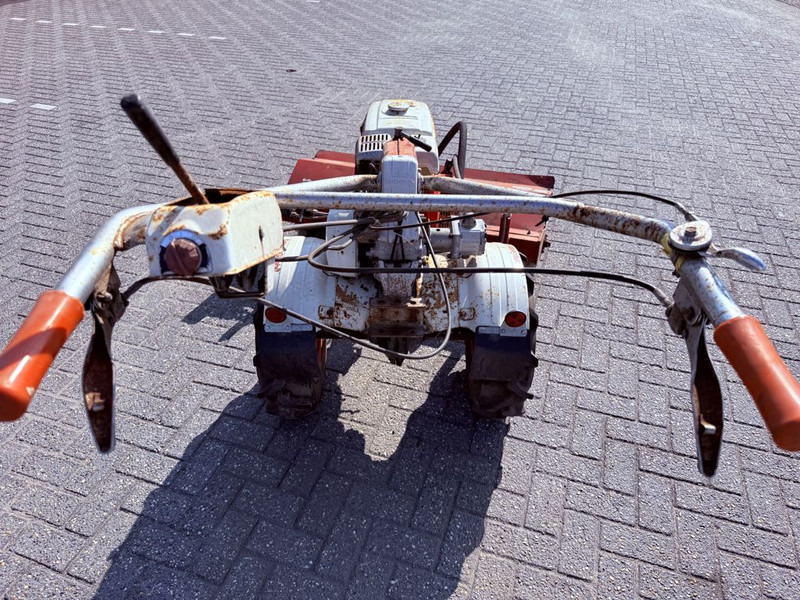 Honda F800 Veegmachine - Gatvių šlavimo mašina: foto 3 Honda F800 Veegmachine - Gatvių šlavimo mašina: foto 3