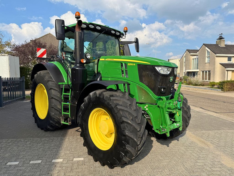 John Deere 6250R Ultimate Edition Autopowr - Traktorius: foto 4 John Deere 6250R Ultimate Edition Autopowr - Traktorius: foto 4