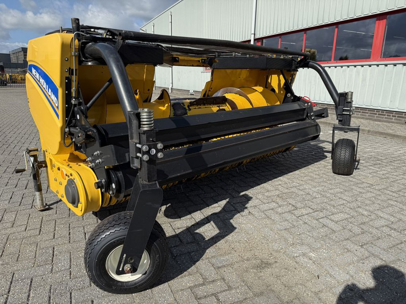 New Holland 300FPE Gras Pickup - Kombainas: foto 5 New Holland 300FPE Gras Pickup - Kombainas: foto 5